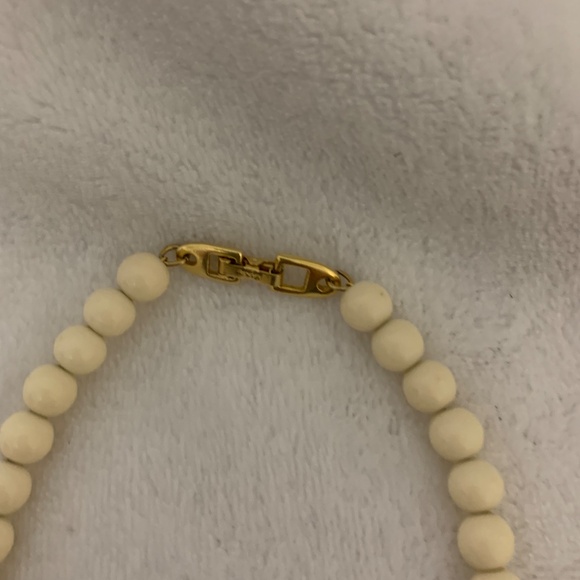 Napier Vintage Pearl Necklace 18” - Picture 4 of 9